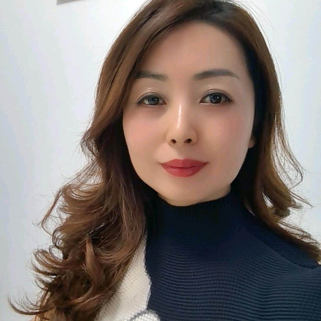 英子