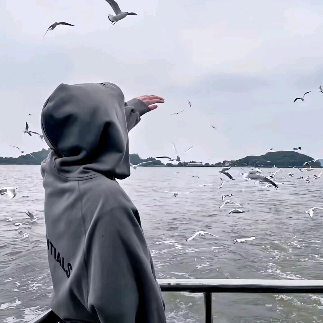 哇噻丶大表哥