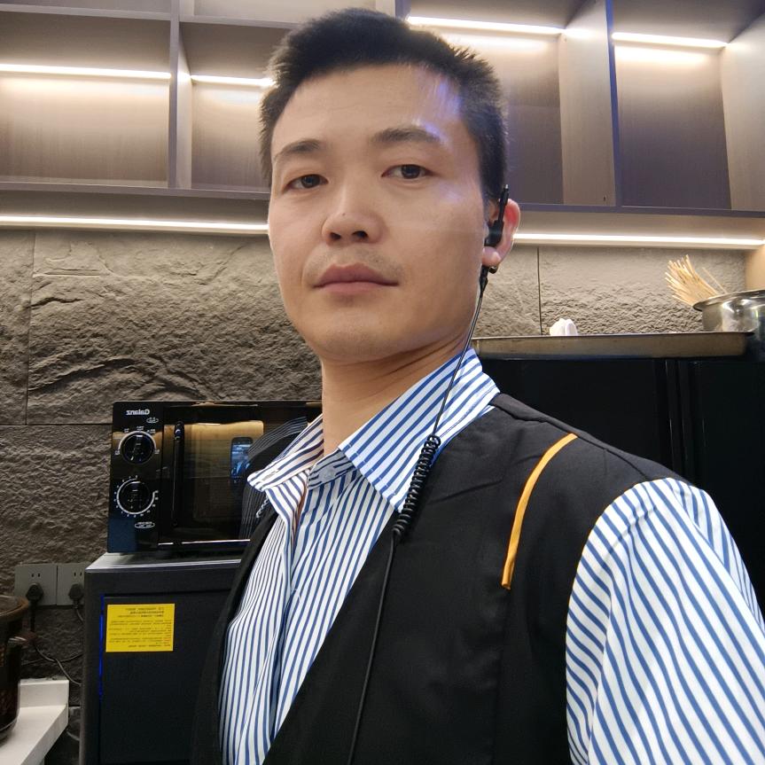 杨思晨