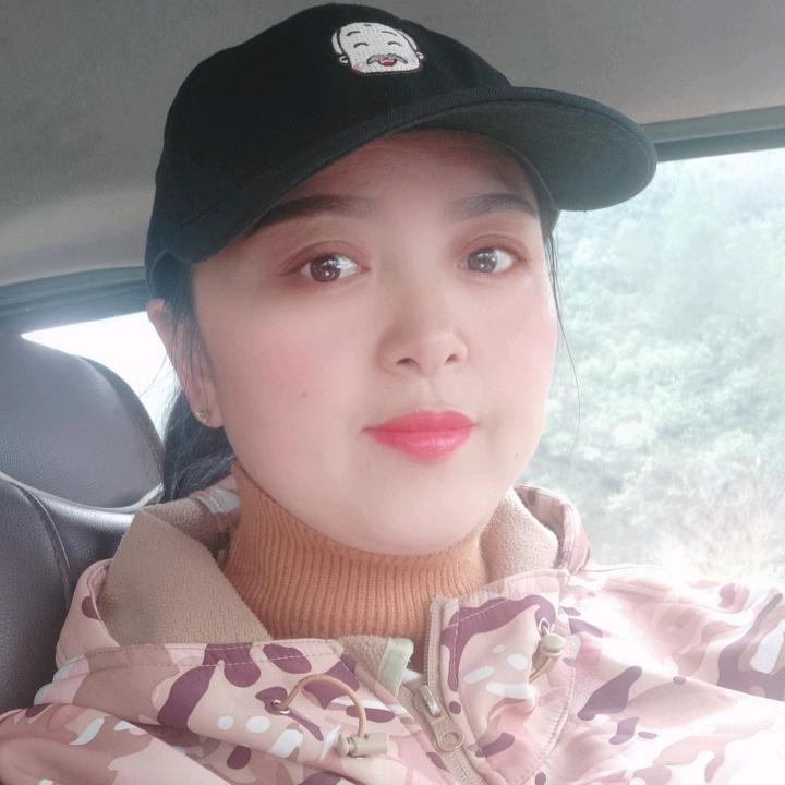 黄山趣团建方姐