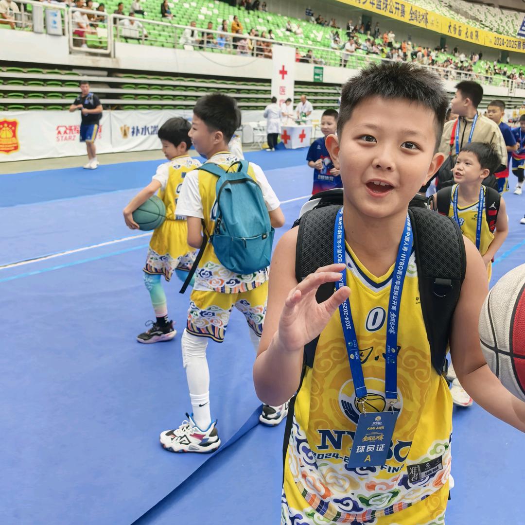 疯狂小苹果🏀