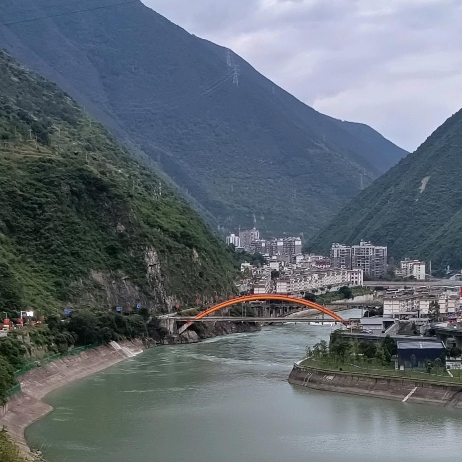 ༊ཁག༂先谋生´ཀ´༎༻再谋爱´ཀ`༐ཁ