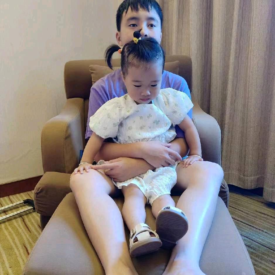 @😍😍谢伊诺👸🏻👧🏻