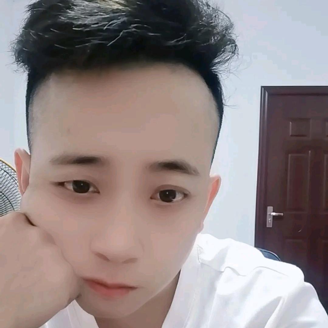 小    贝（尊师落叶知秋）