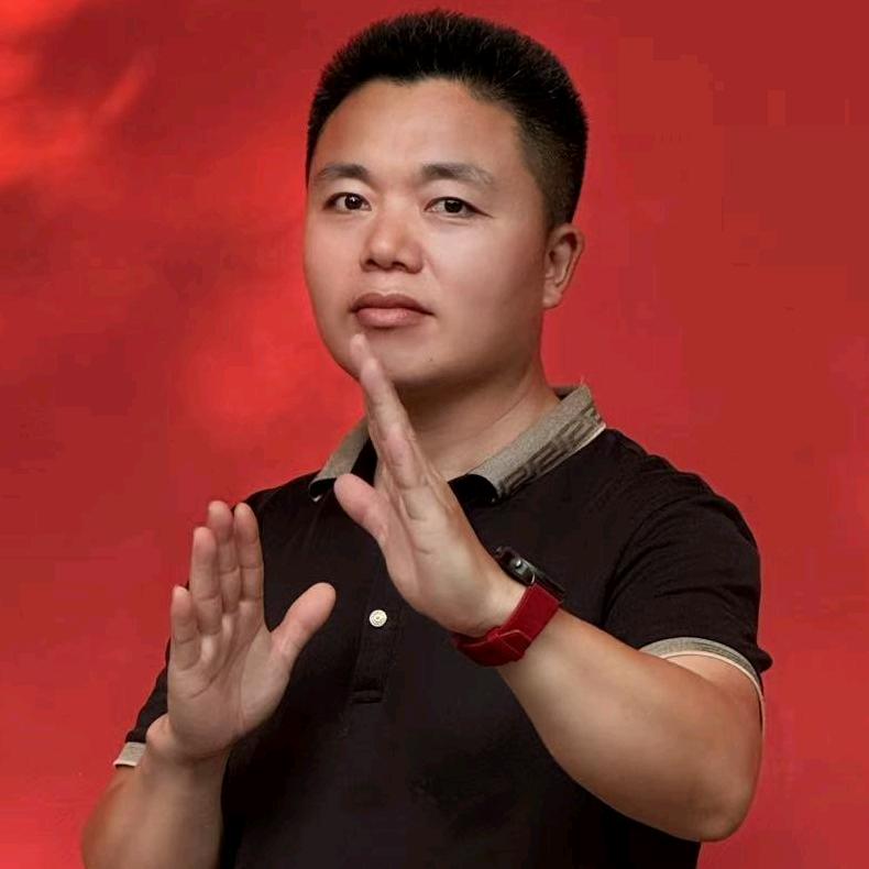罗胡创艺家居