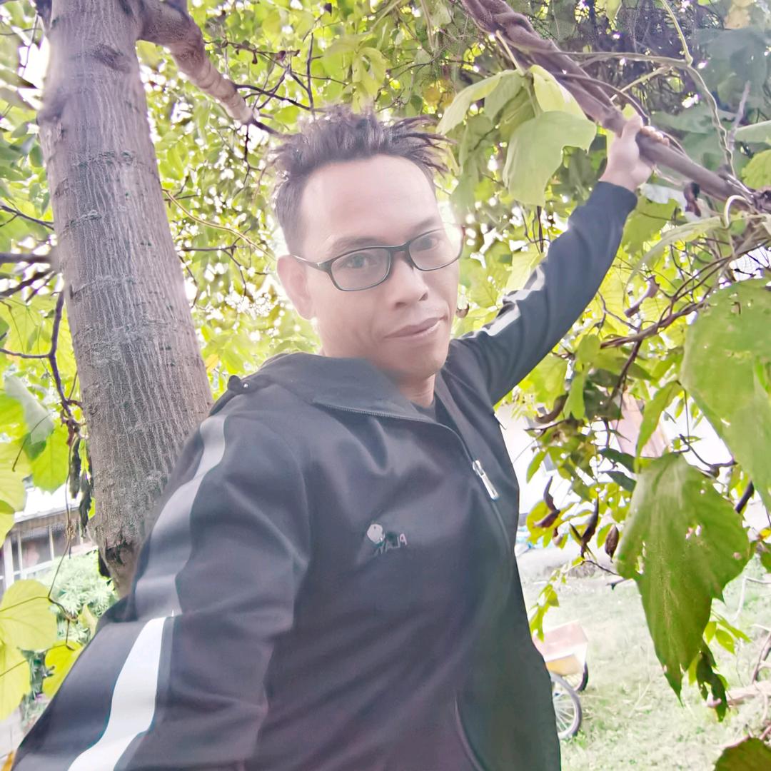 擦肩而过，单身幺哥