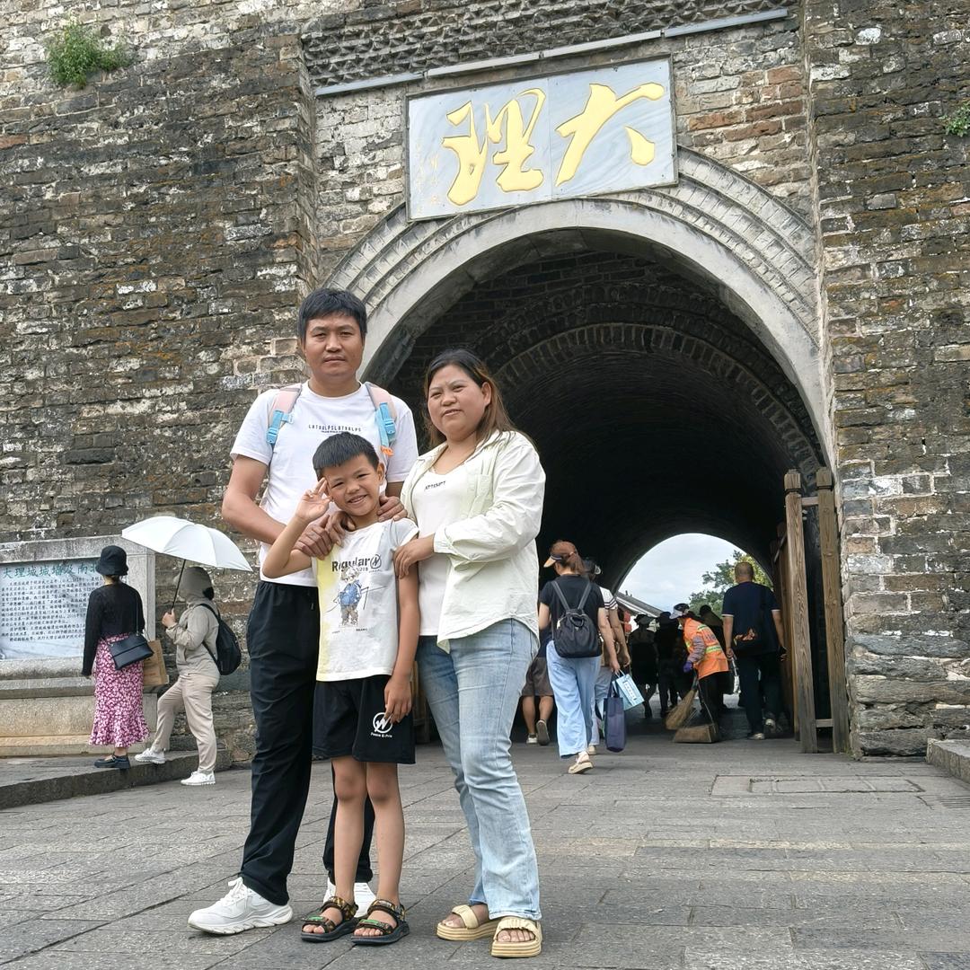 你有故事，我带酒来