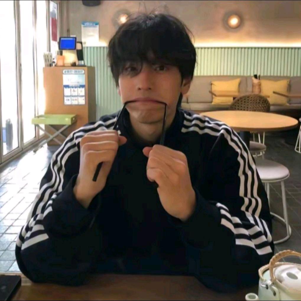 谢伊