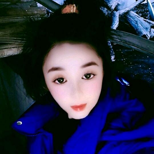 🍒小芳