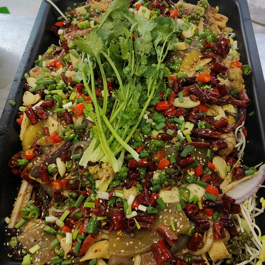 鑫隆牛肉美蛙烤鱼馆