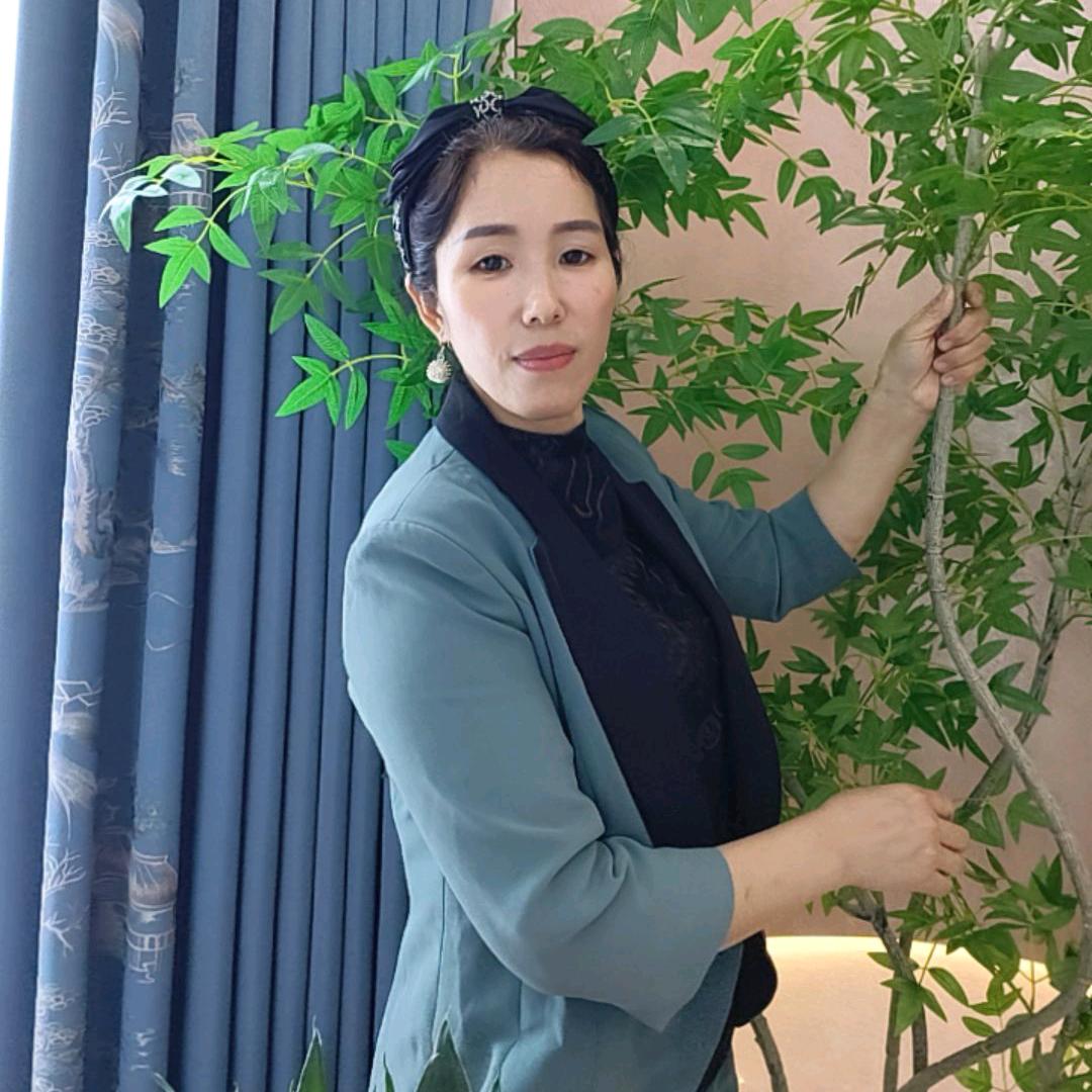 百艳·臻品窗帘(资兴店)唯美窗帘
