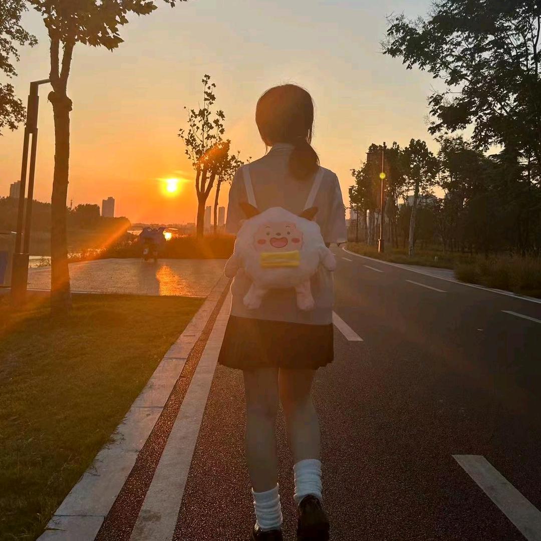 请丽