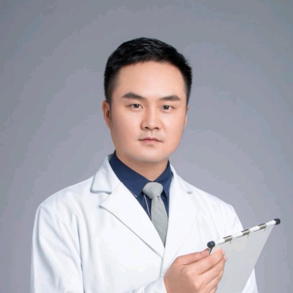 心医潘霄博士