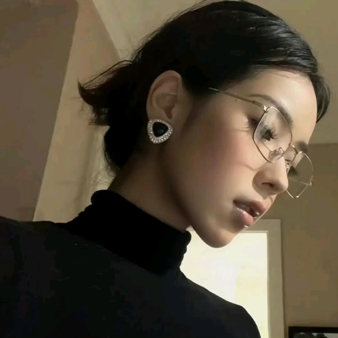 LR