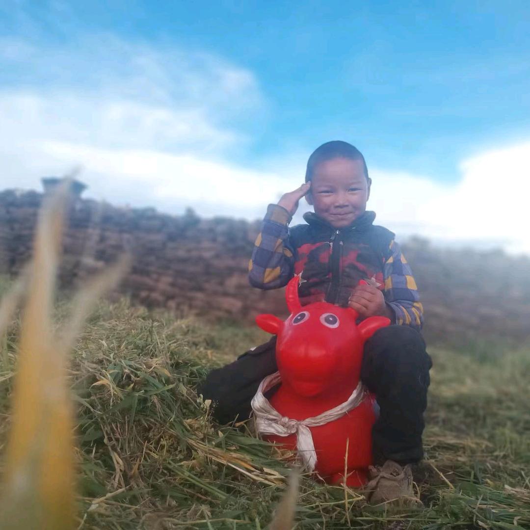 三个孩子的单亲爸爸