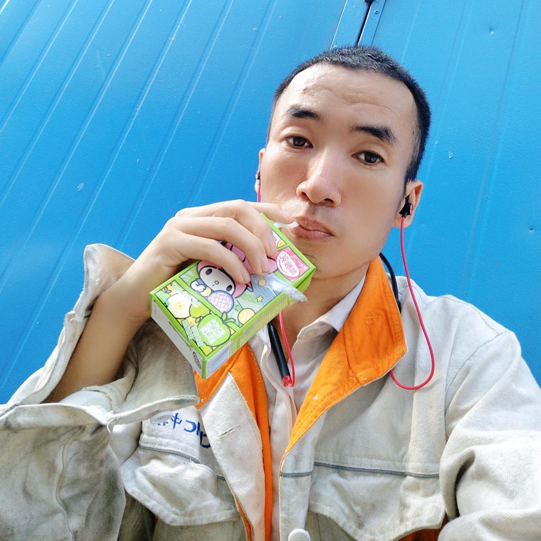 中集焊工哥(负债50多个)