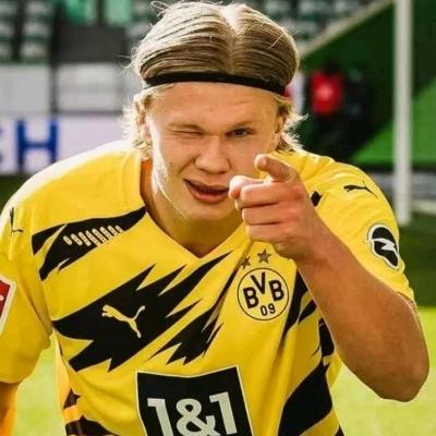 大口生吃⚽