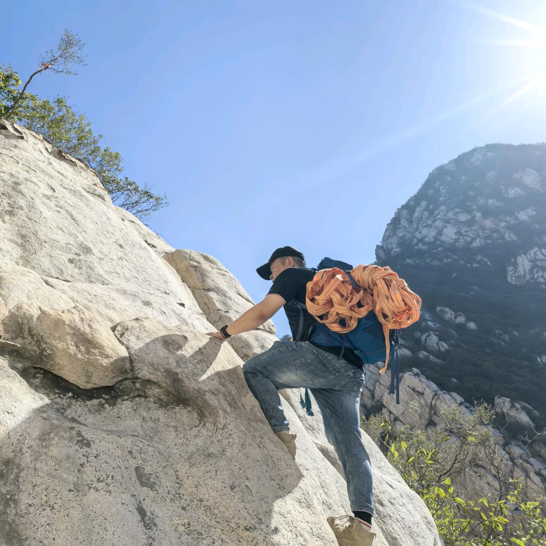 一周一山