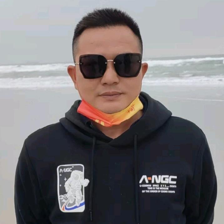 李少