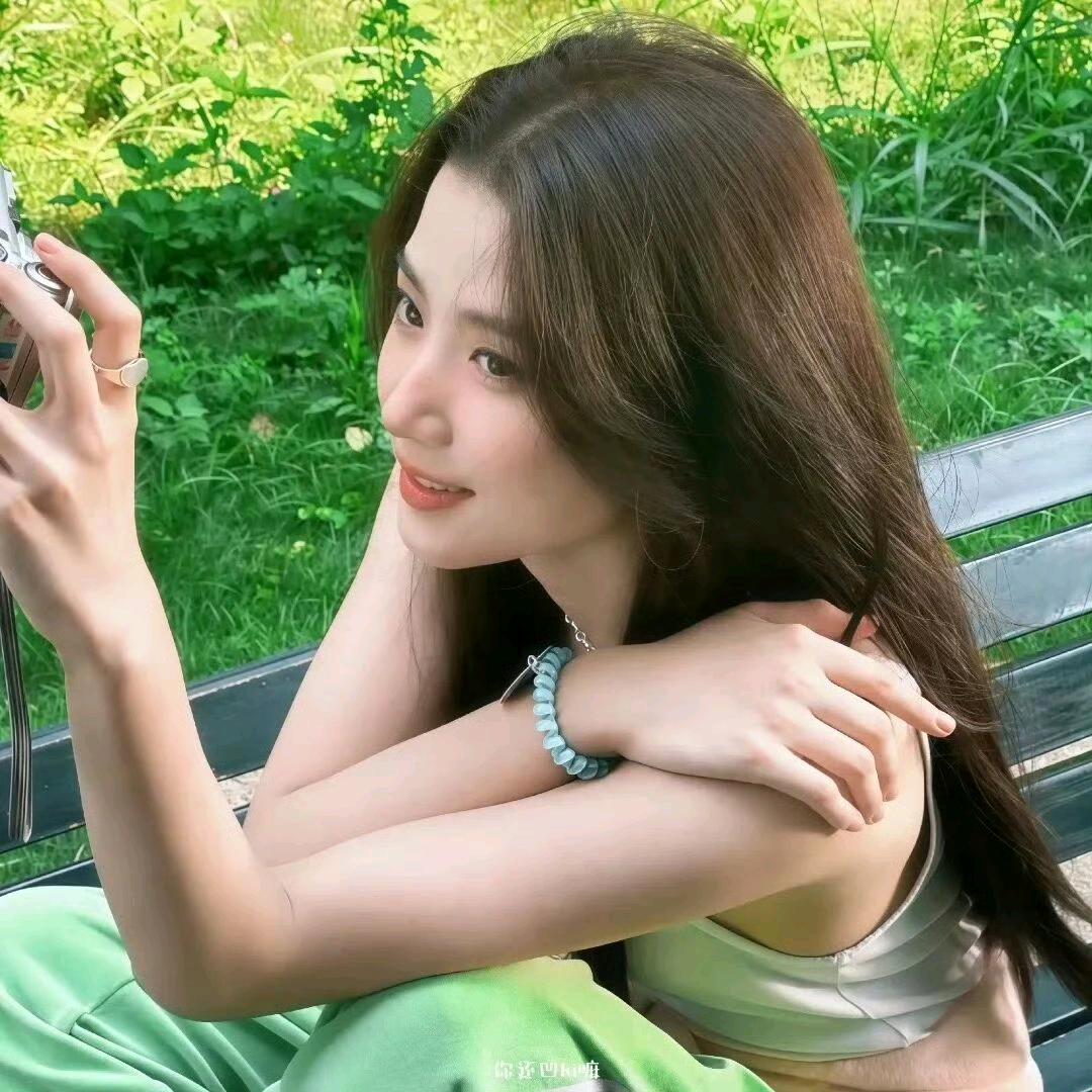 看到我请叫我去学英语🤓