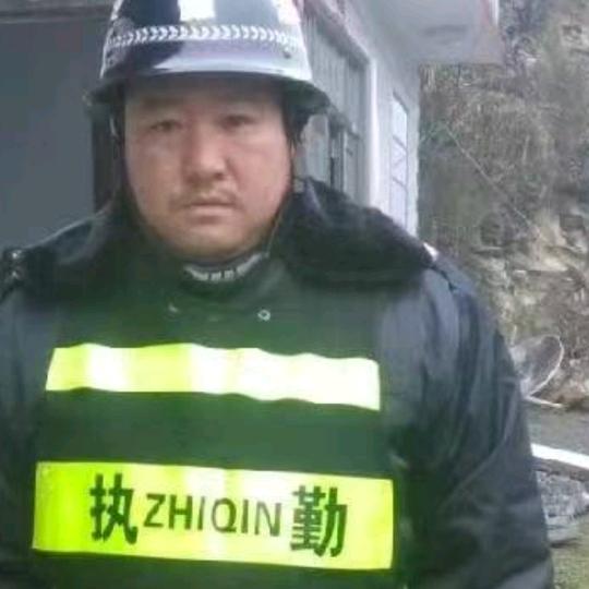 湖北宜昌长阳献血英雄覃纪虎