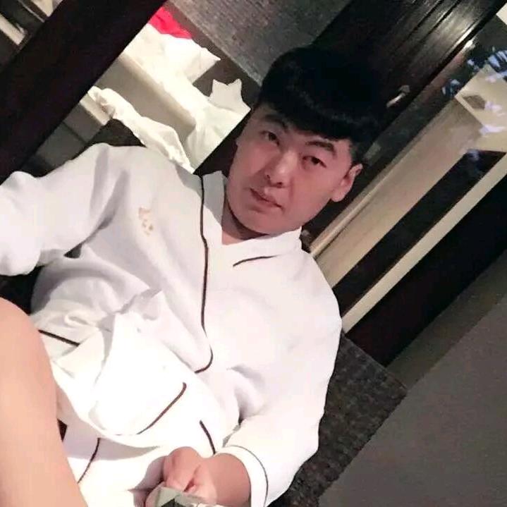 光明村大鱼塘李长龙