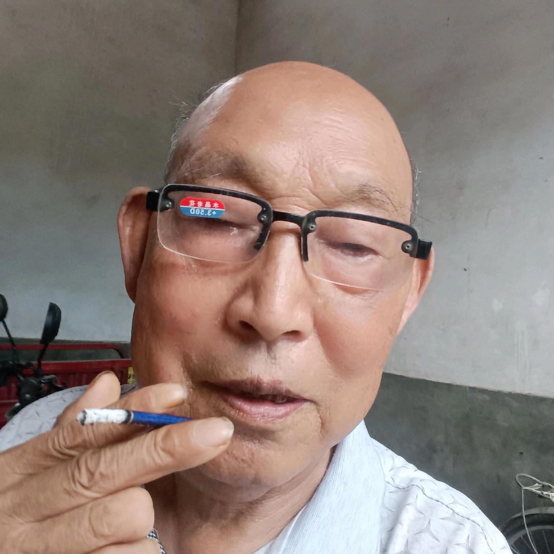 墨怡
