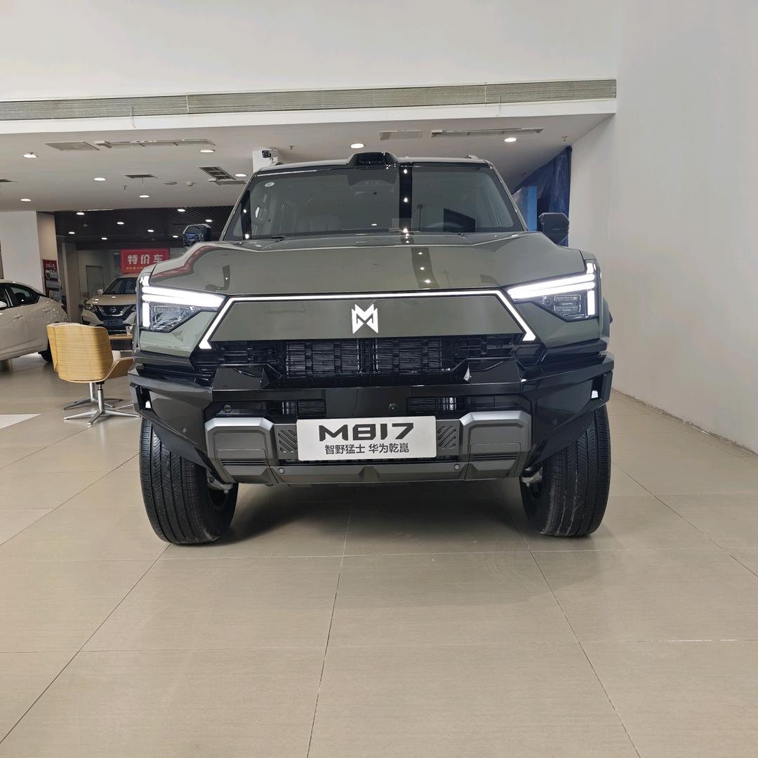 在重庆卖猛士的小刘