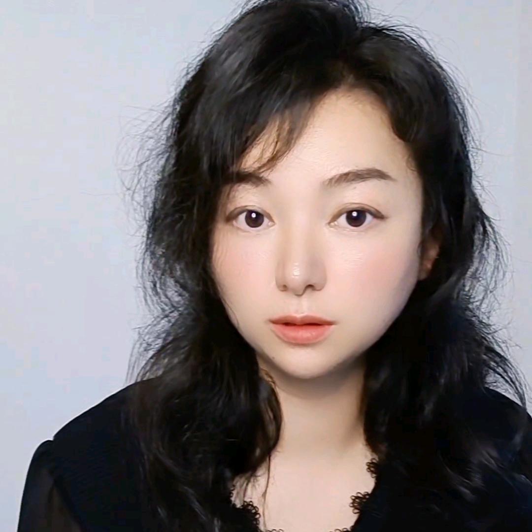 云驰月珊