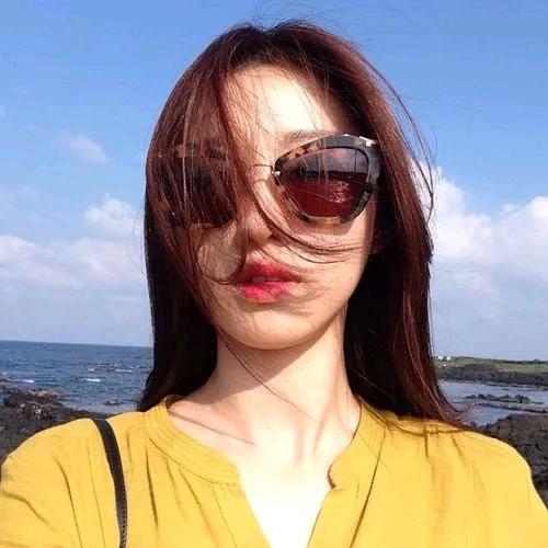 爱吃水果的糯米