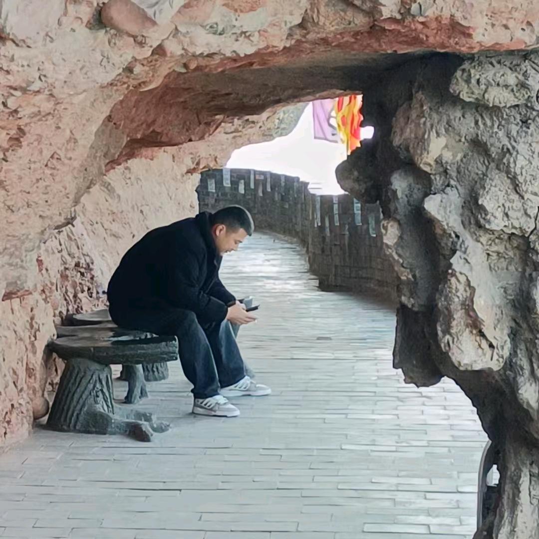 伟伟