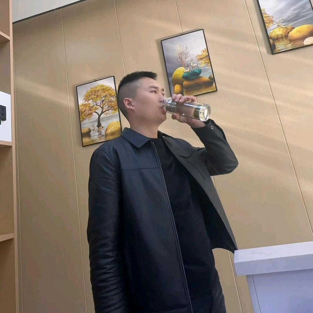 余晓漠