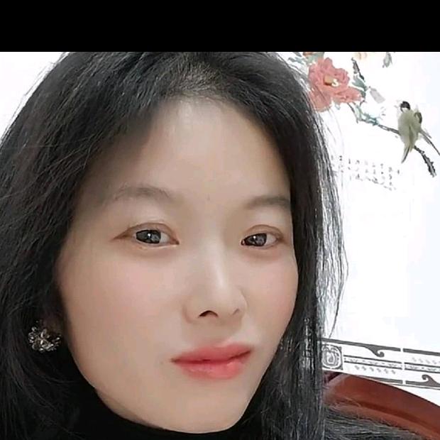 冰水兰花🌸🍷