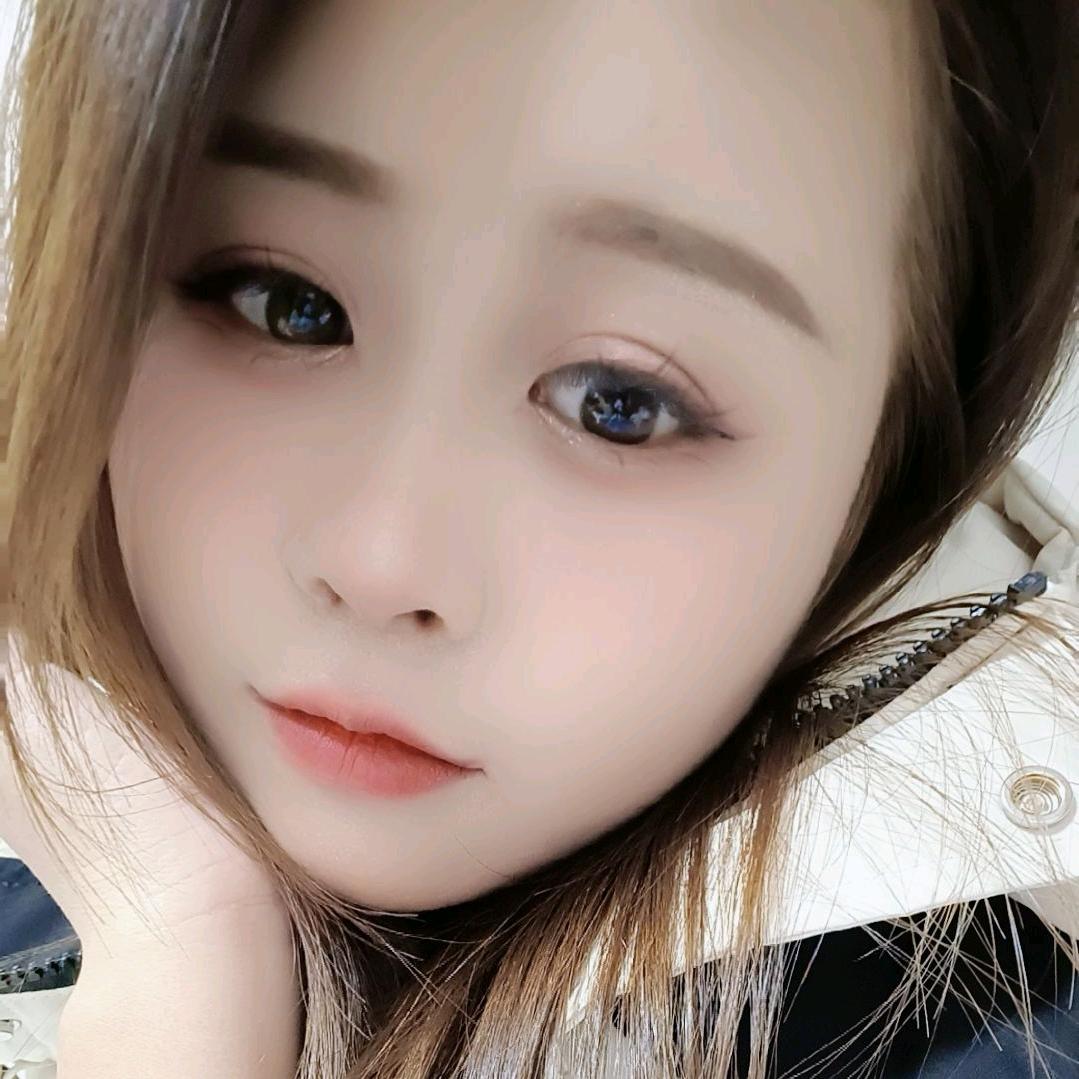 叶落无声。