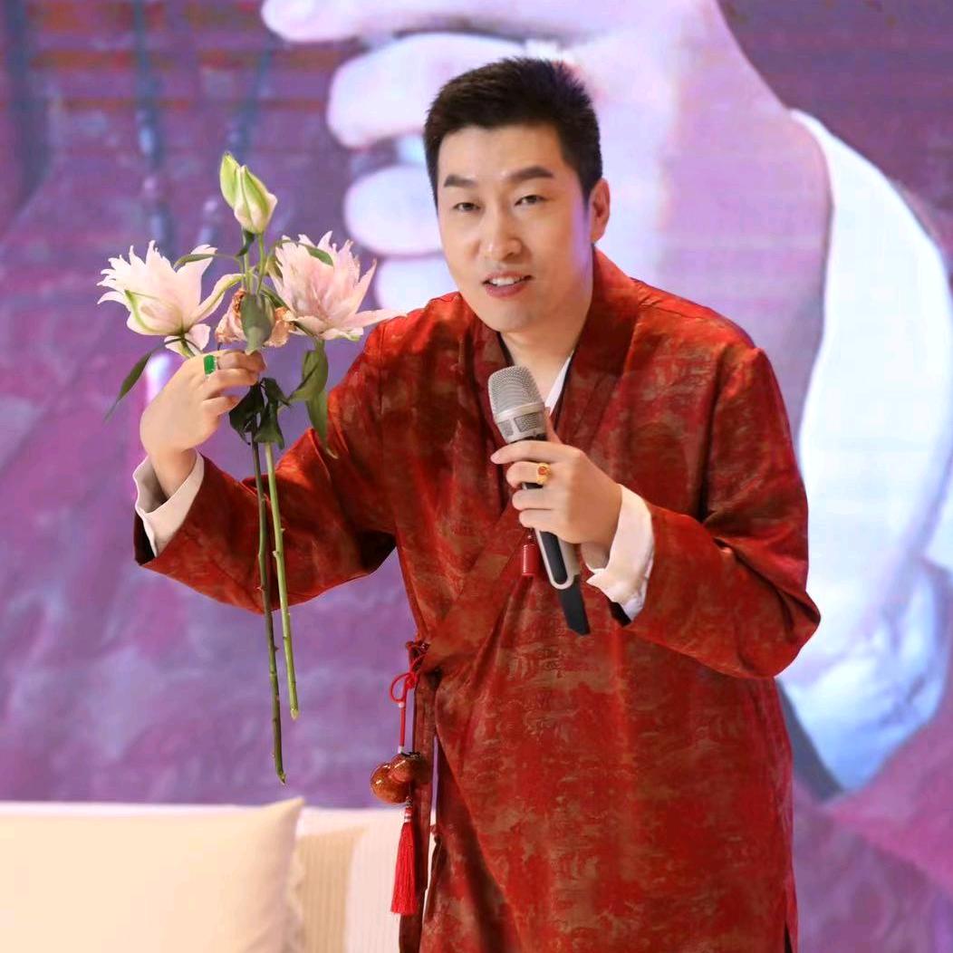 周杨韵冉文化传媒