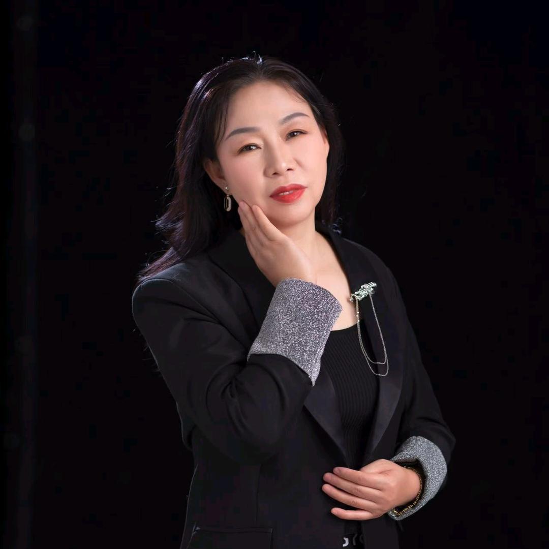 玛纳斯移动美容师梅子