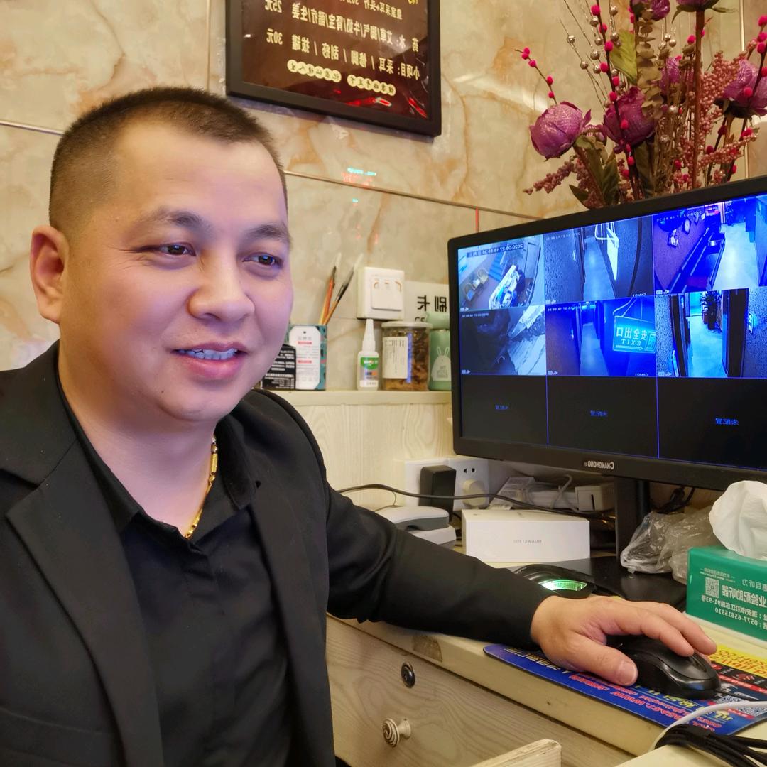 富哥【招技师】