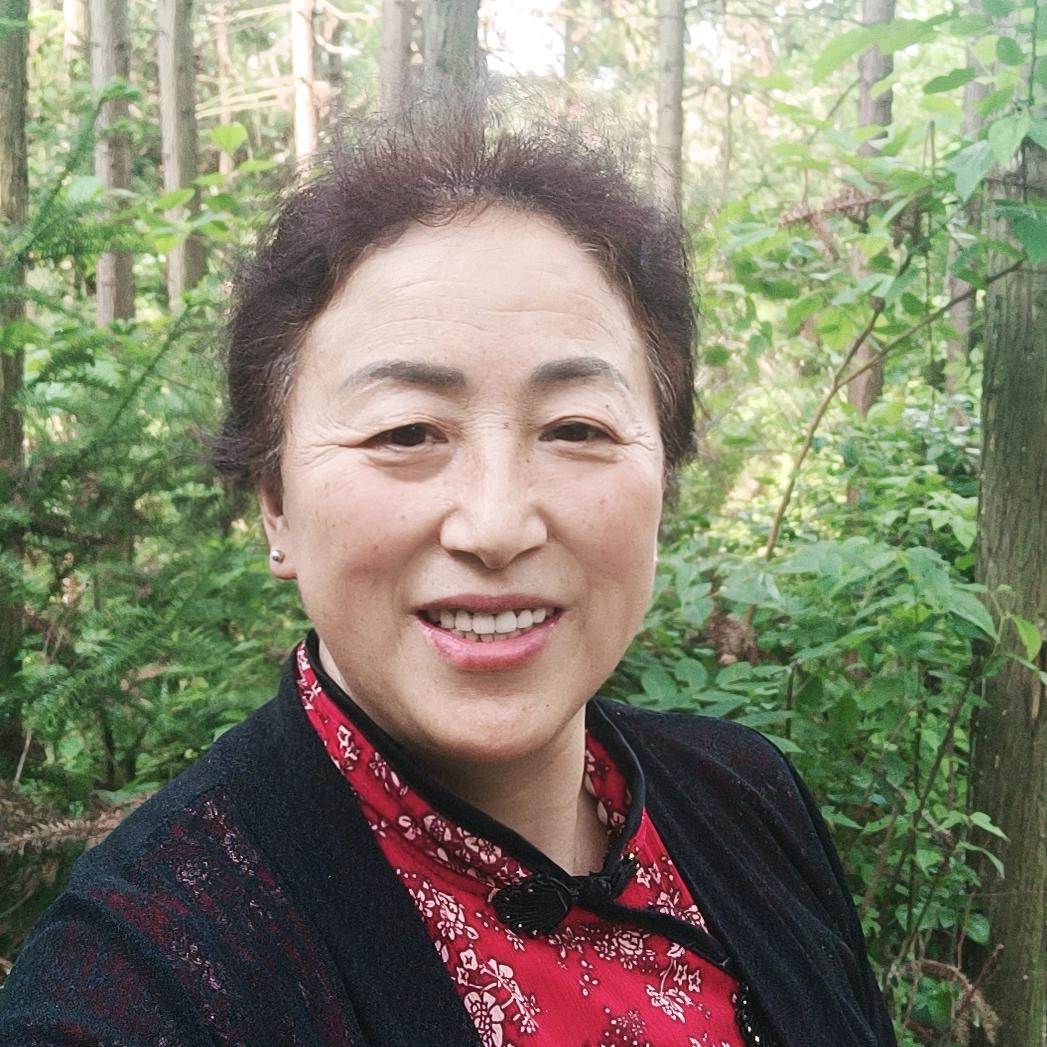 芳姐🐇晚上8:10开直播带货，