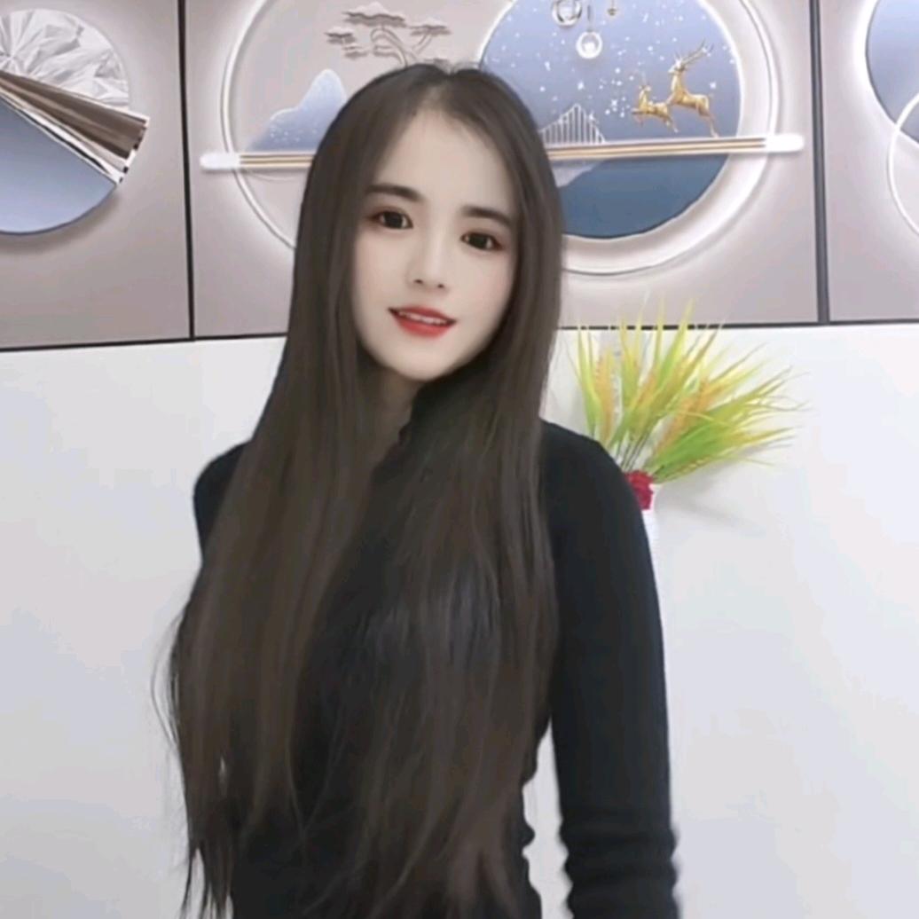 初月