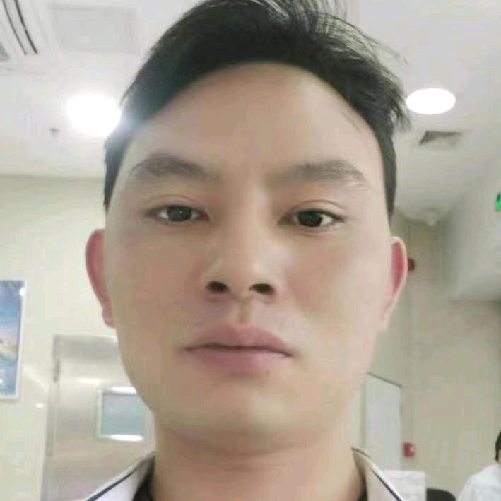 面包车拉货司机