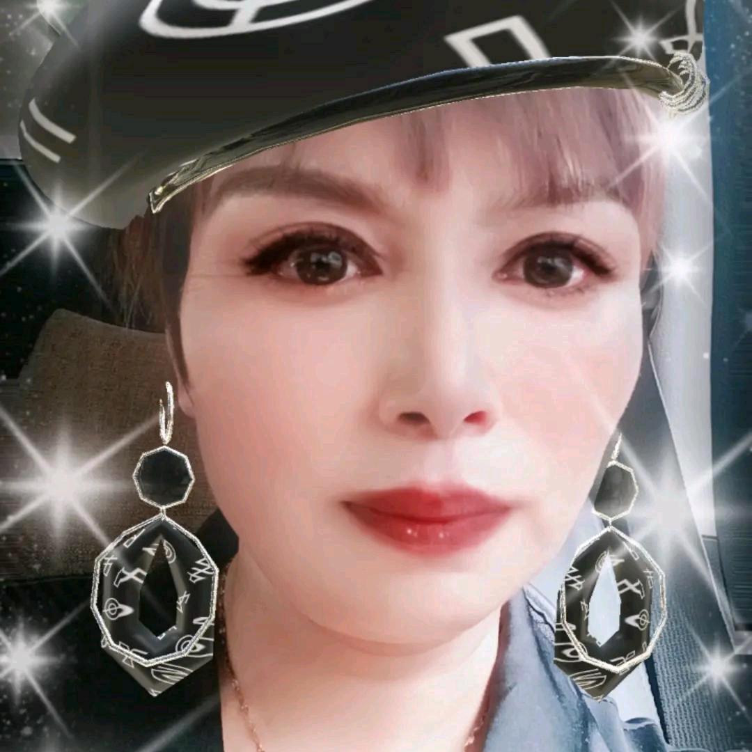 两个宝贝的姥姥