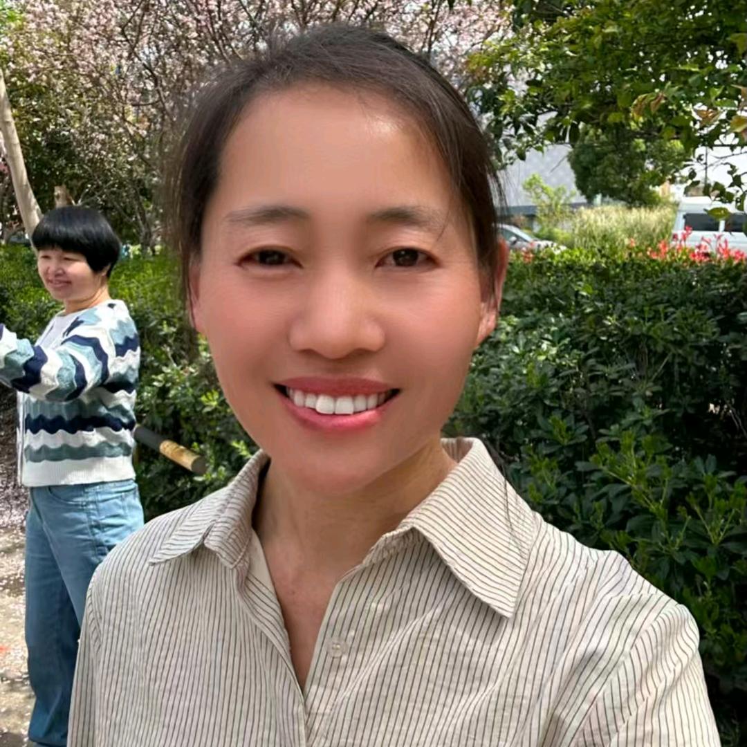 乐观向上的杨姐