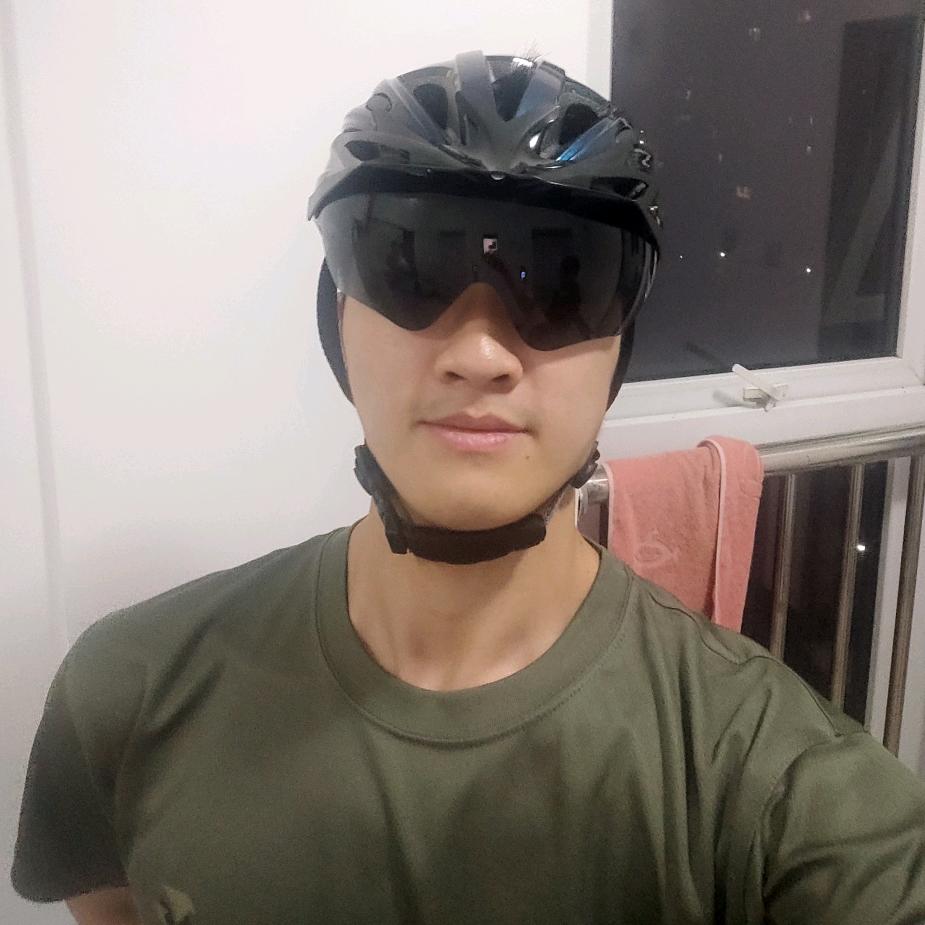 光泽健博游泳付教练