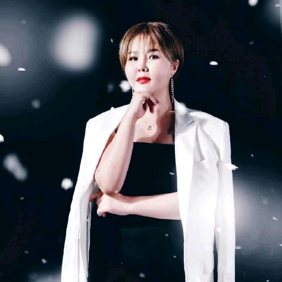 新疆姑娘在义乌