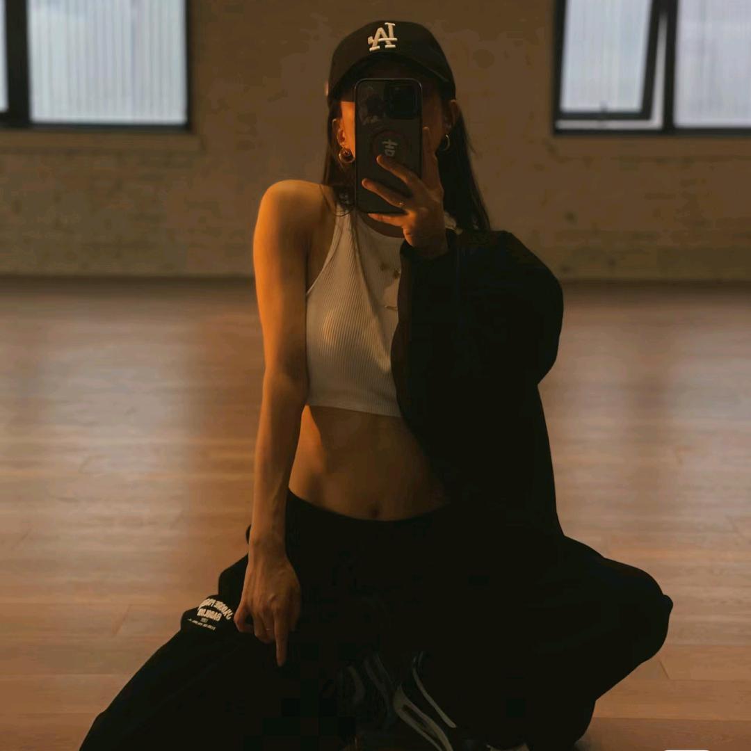 黑树舞蹈梦工厂