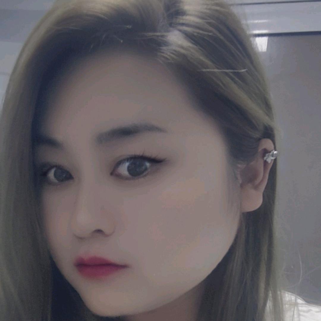 女汉子中的小胖子👯
