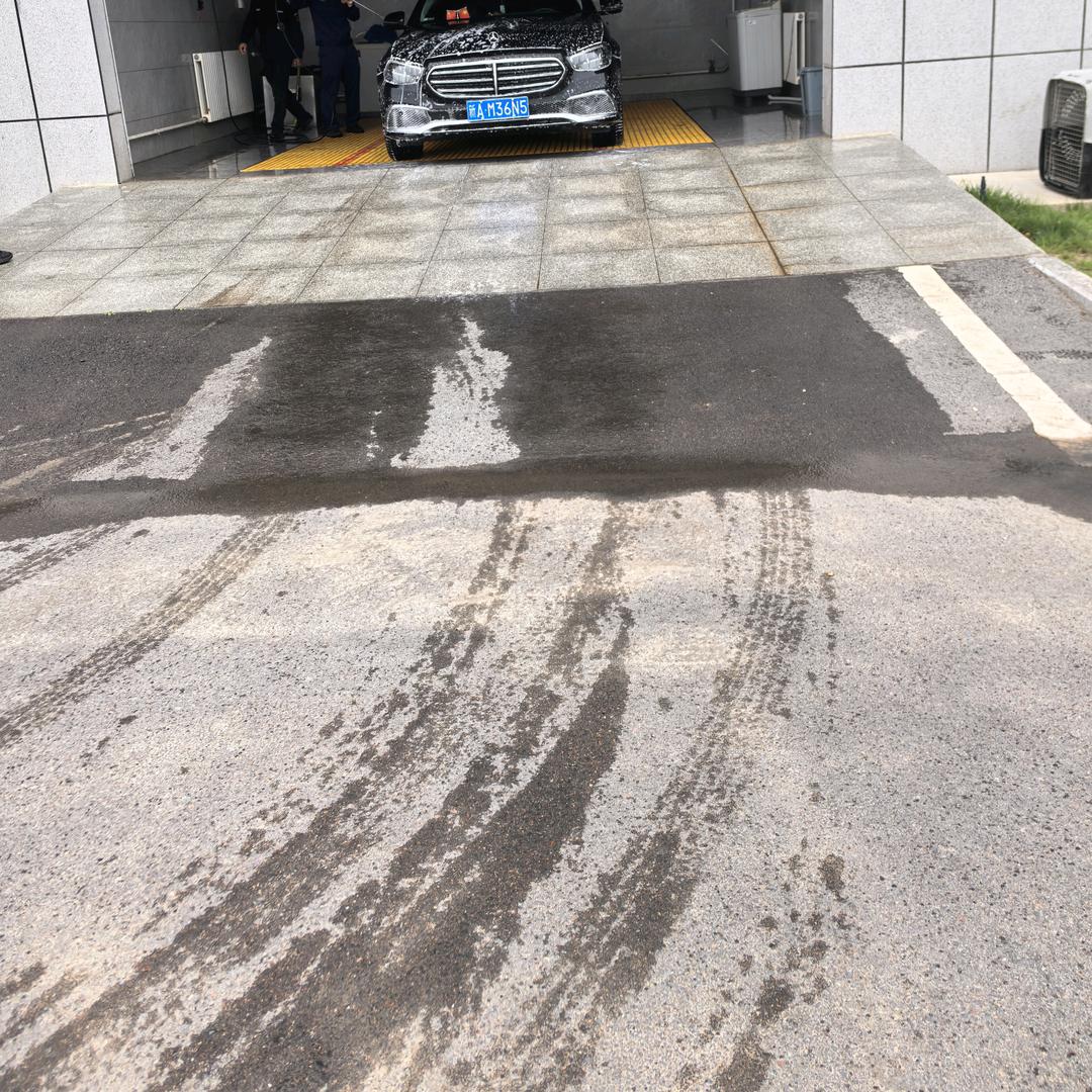 牛仔与门窗