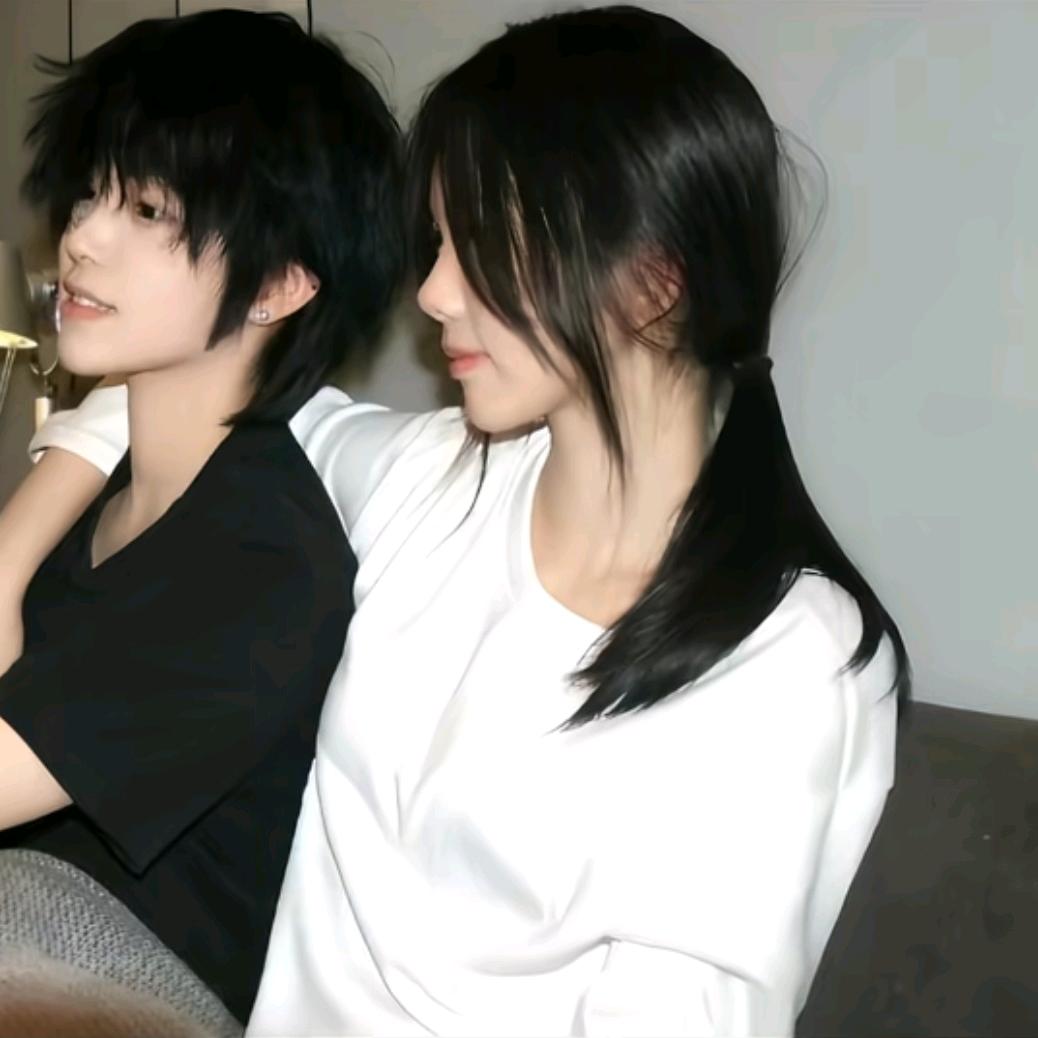 奇妹梳梳头owo