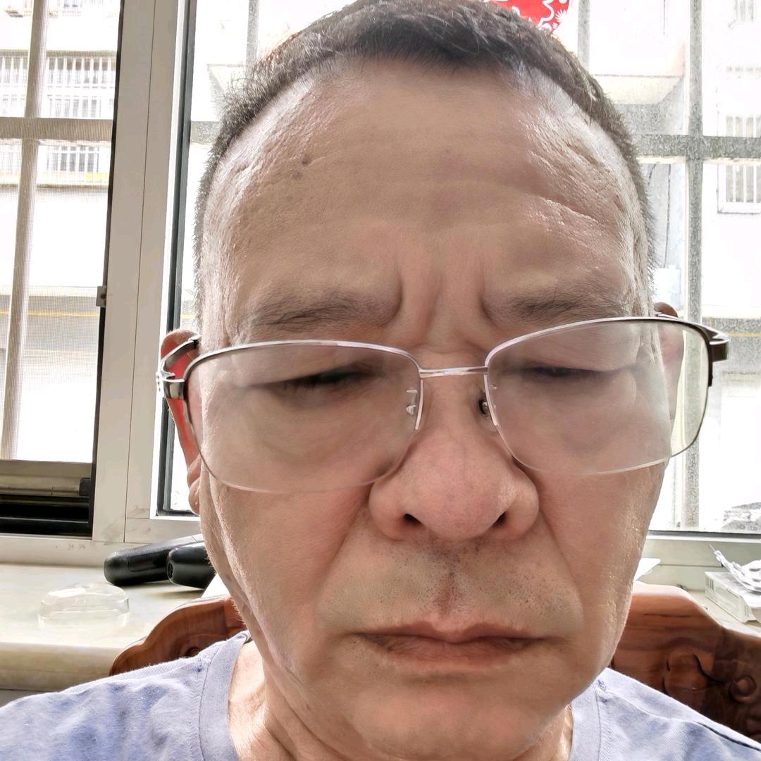 贾文利