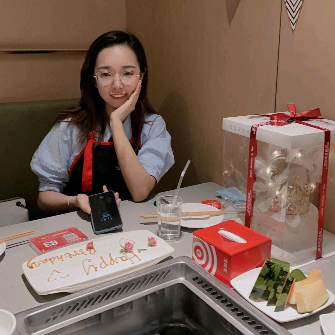 陆丶月✌（游泳版）